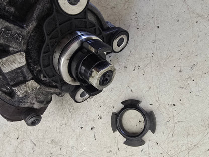 2007 Volvo C30 2.4 Diesel Fuel Pump 31272896