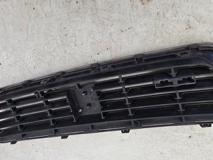 2008-2011 Volvo C30 Bumper Grille Silver 30657194