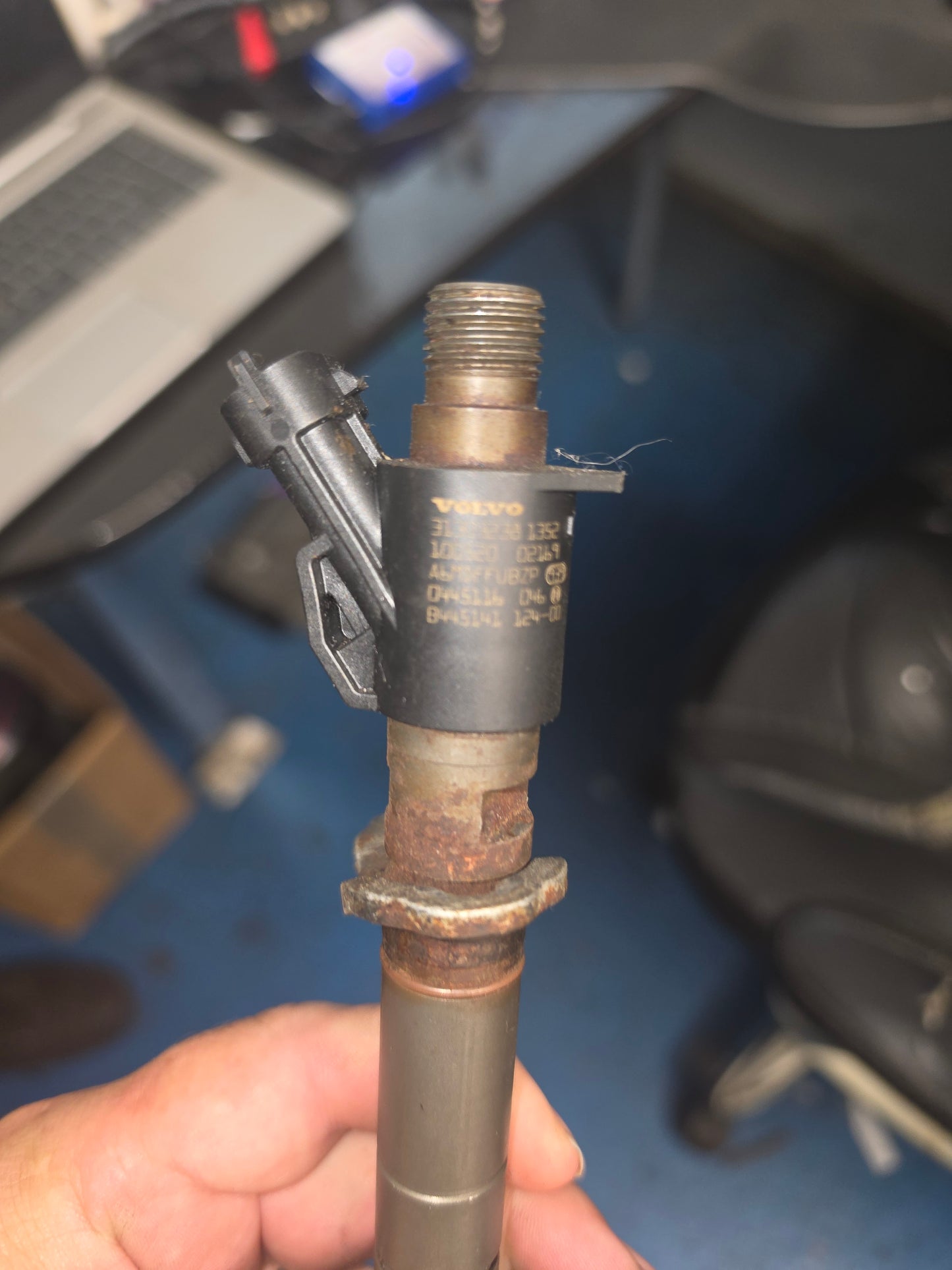 Volvo Fuel Injector 0445110259 30711383 VRAC Grade A