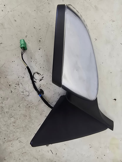 2007 Volvo C30 Passenger Side Power-Folding Electric Door Mirror – Silver