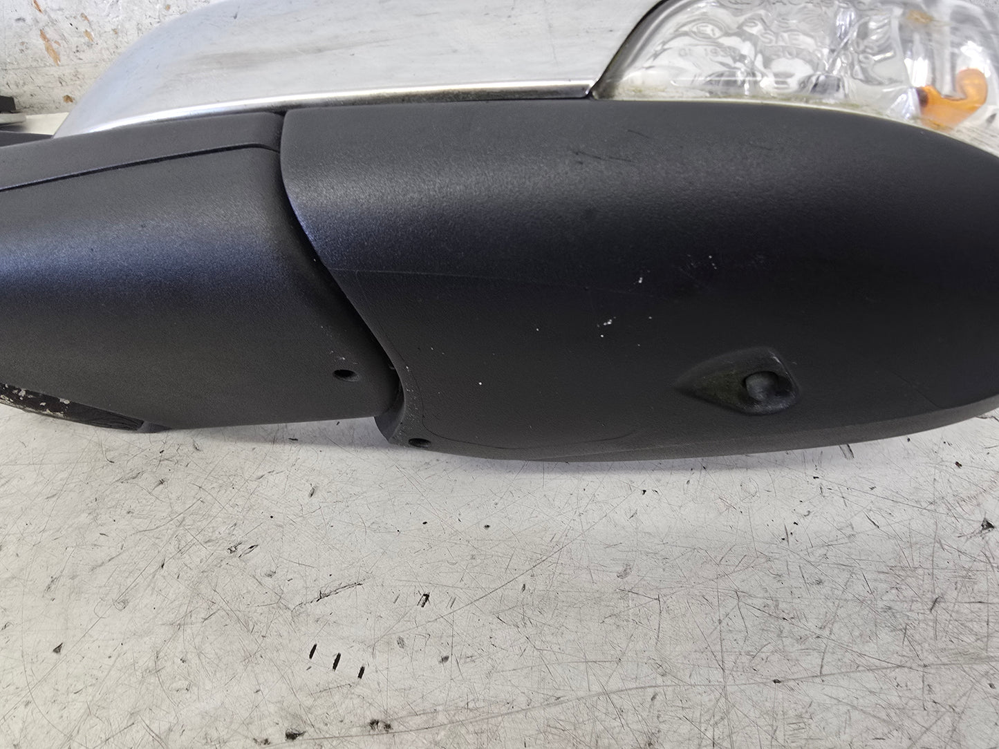 2007 Volvo C30 Passenger Side Power-Folding Electric Door Mirror – Silver