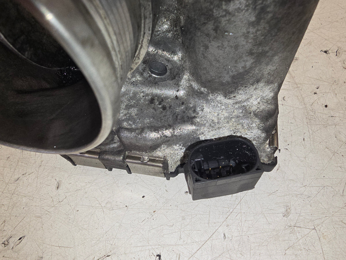 2016 Volvo V60 D3 Throttle Body 31216665
