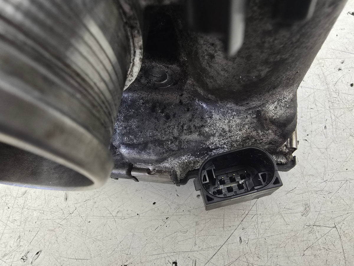 2016 Volvo V60 D3 Throttle Body 31216665