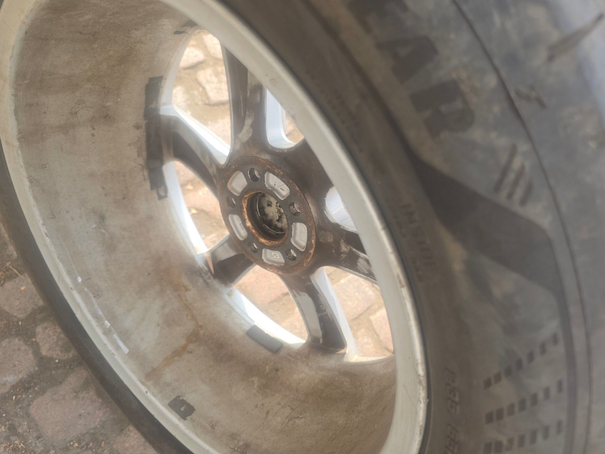 2012-2019 Volvo V40 Black Alloy Road Wheel 2.0D Hatchback VRAC B