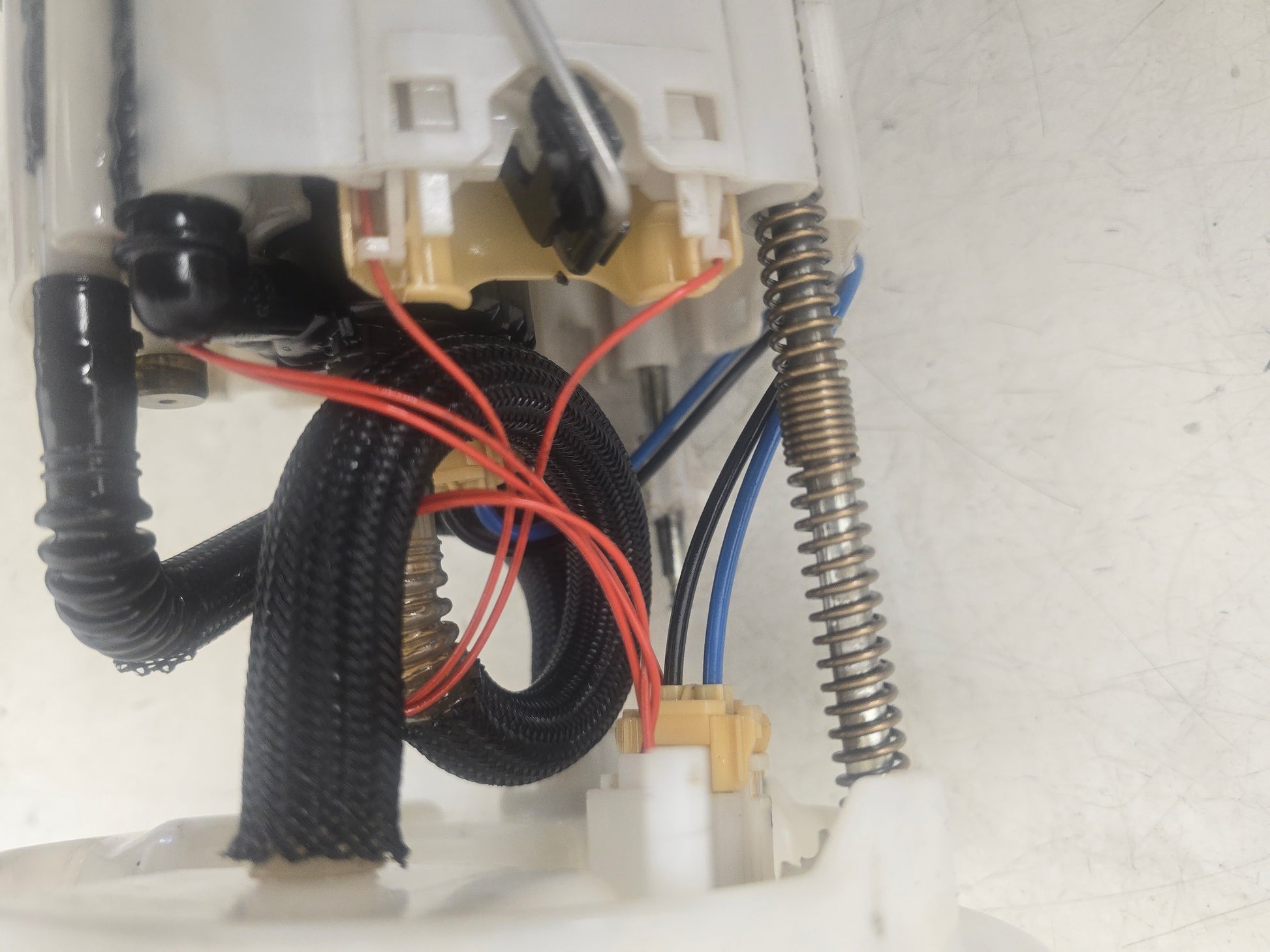 2012 Volvo V60 D3 In Tank Fuel Pump 31274669