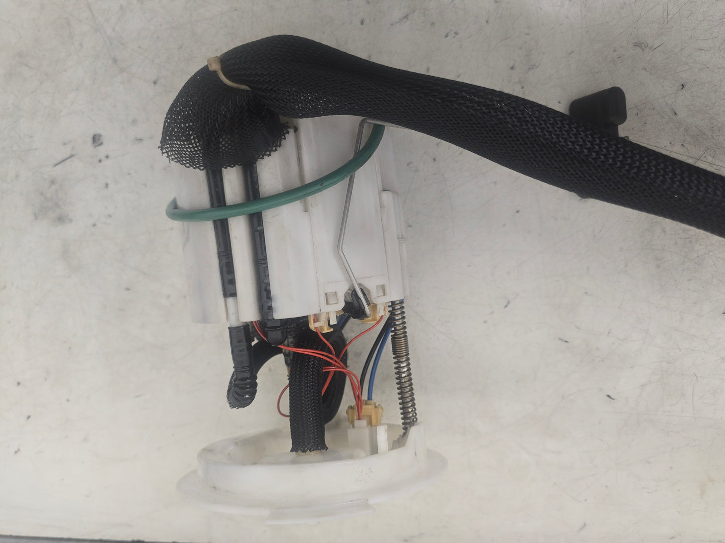 2012 Volvo V60 D3 In Tank Fuel Pump 31274669
