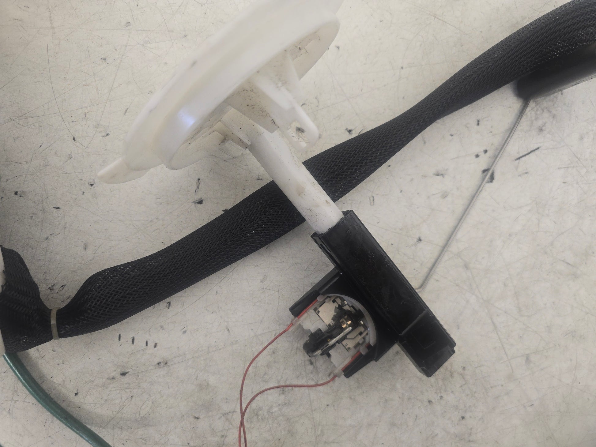 2012 Volvo V60 D3 In Tank Fuel Pump 31274669