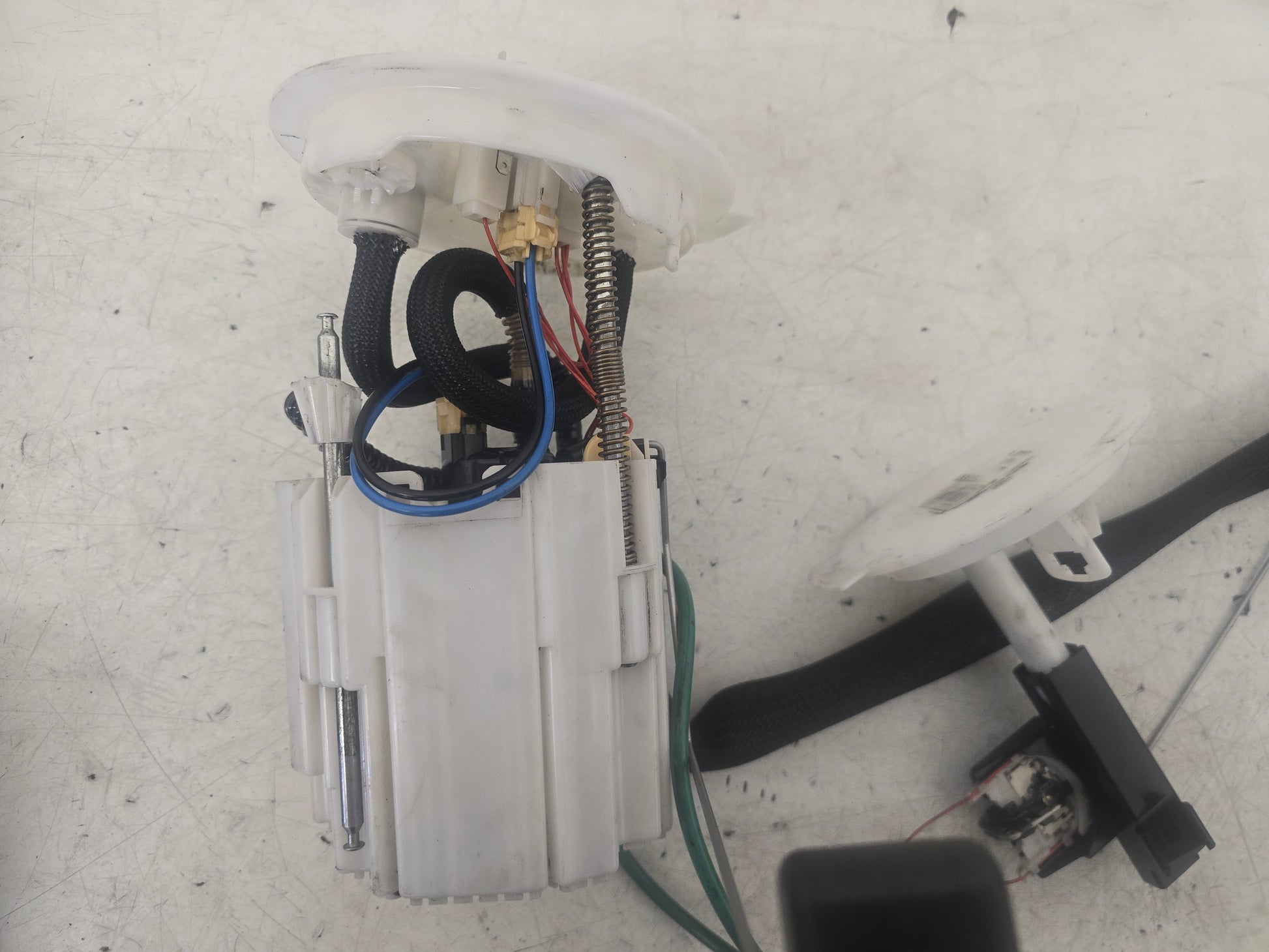 2012 Volvo V60 D3 In Tank Fuel Pump 31274669