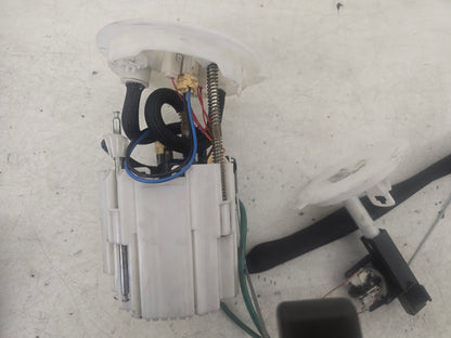 2012 Volvo V60 D3 In Tank Fuel Pump 31274669