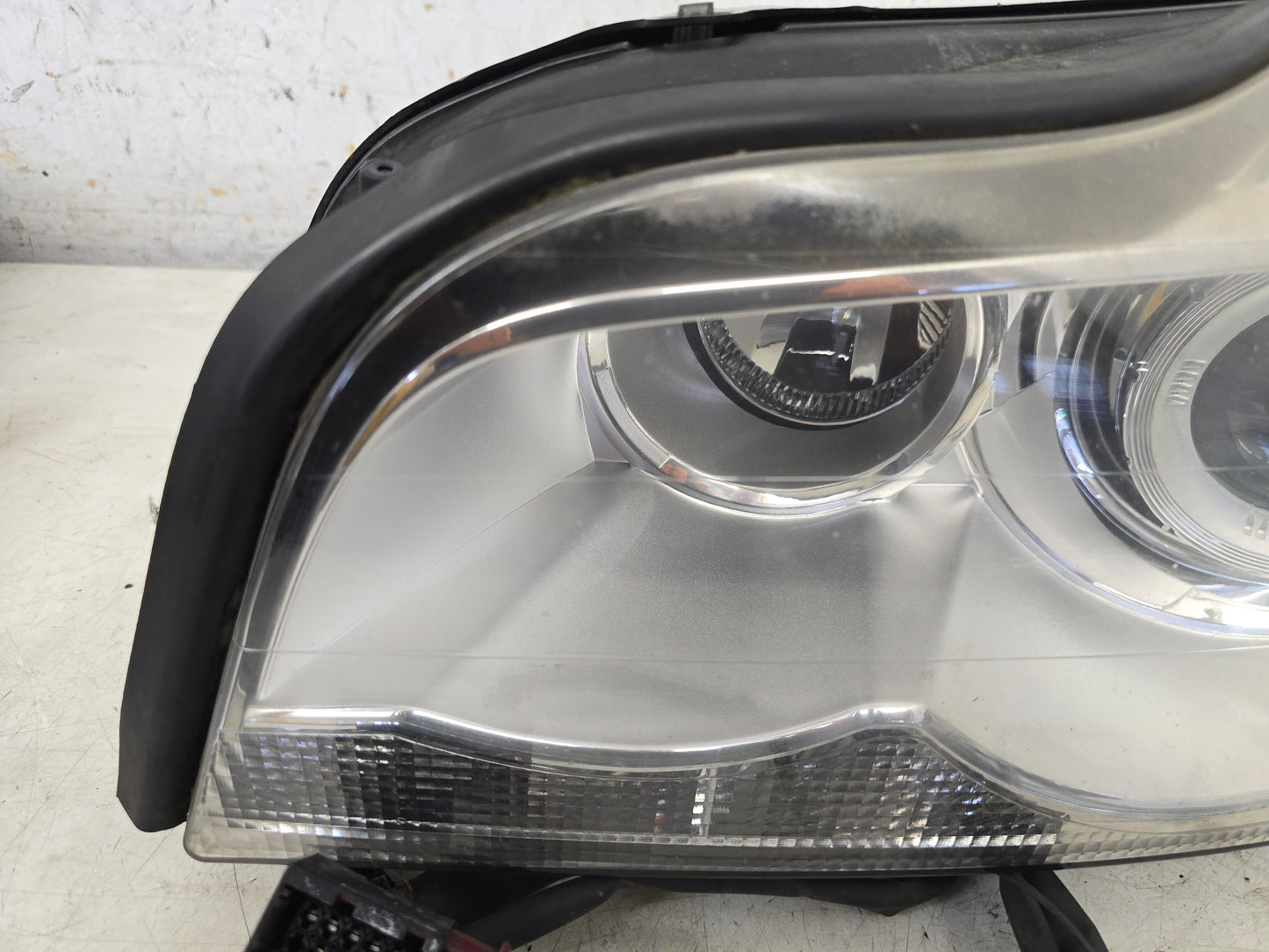 2011 Volvo XC90 Xenon Passenger Side Headlight 31446874