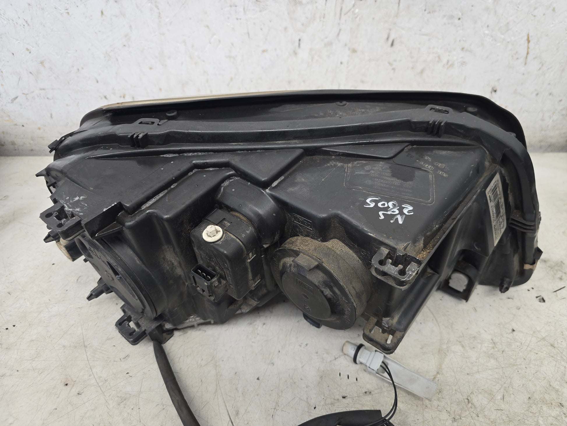 2011 Volvo XC90 Xenon Passenger Side Headlight 31446874