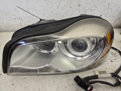 2011 Volvo XC90 Xenon Passenger Side Headlight 31446874