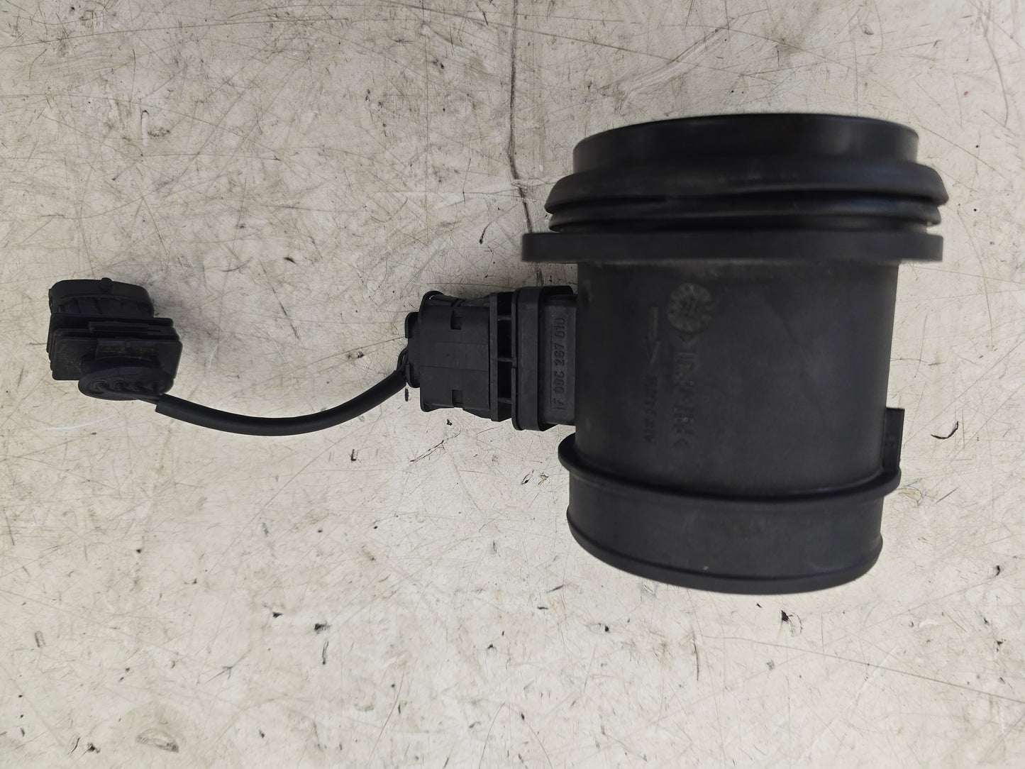 2006-2013 Volvo C30 Mass Air Flow Sensor 33772958