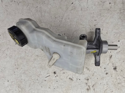 2014 Volvo V40 Brake Master Cylinder and Fluid Reservoir 1.6 Diesel RHD