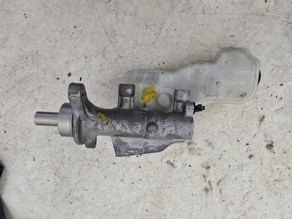 2014 Volvo V40 Brake Master Cylinder and Fluid Reservoir 1.6 Diesel RHD