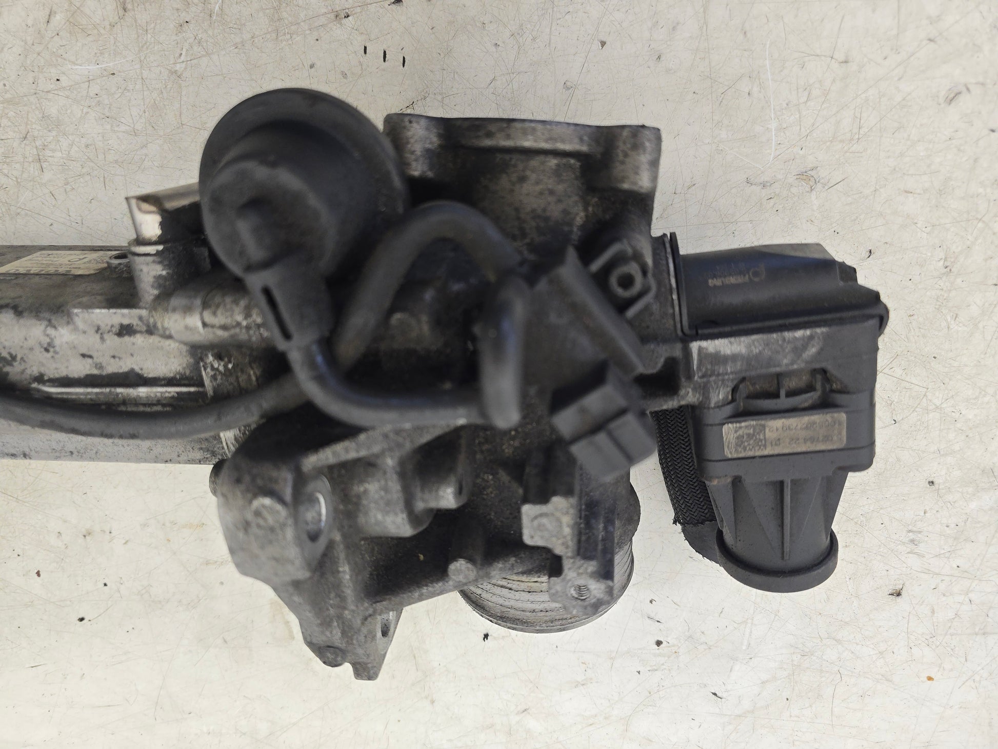 2008-2016 Volvo V60 2.0 D3 Diesel EGR Valve and Cooler 31325030