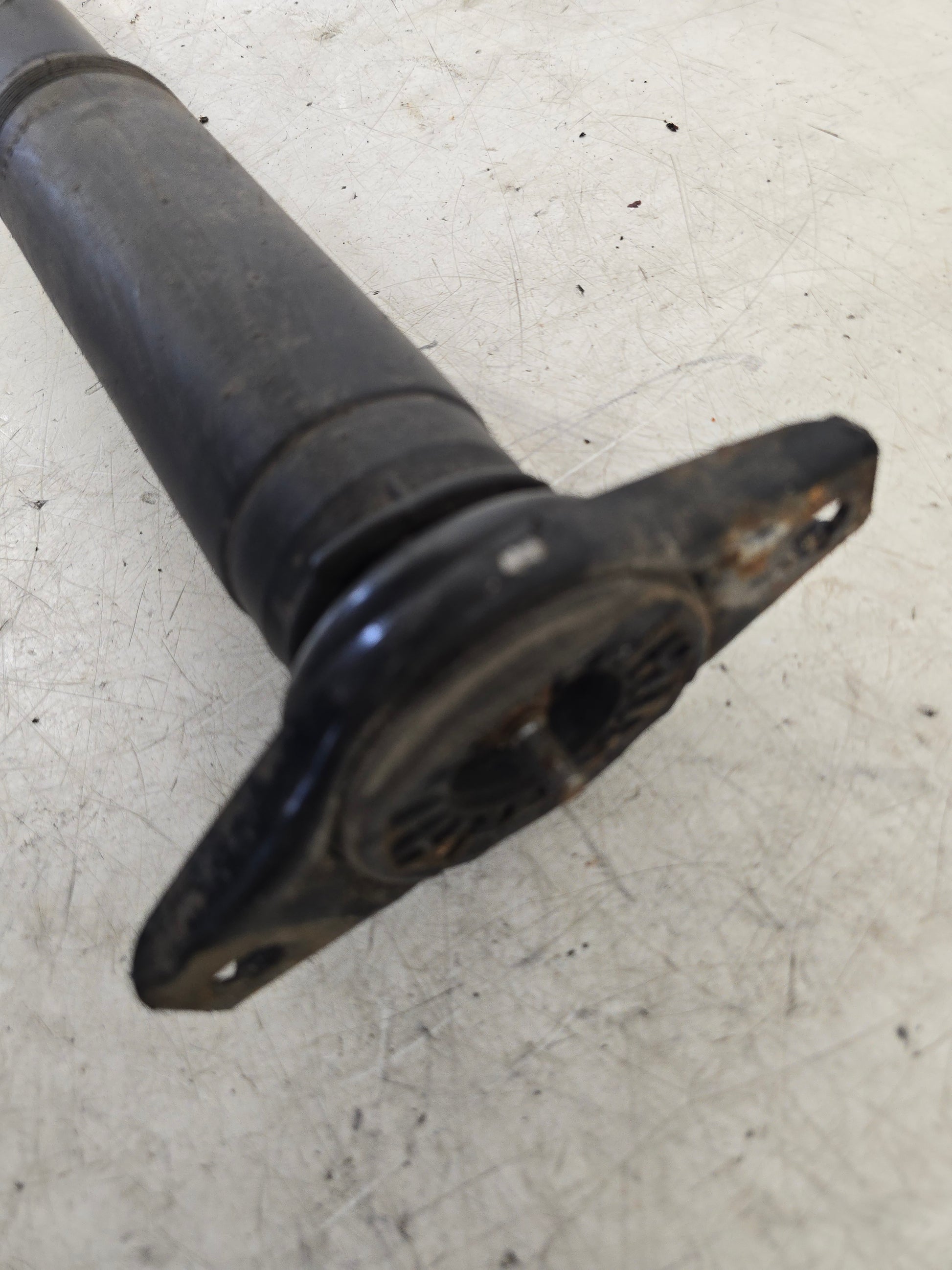2012 Volvo V60 D3 Rear Shock Absorber 31340700