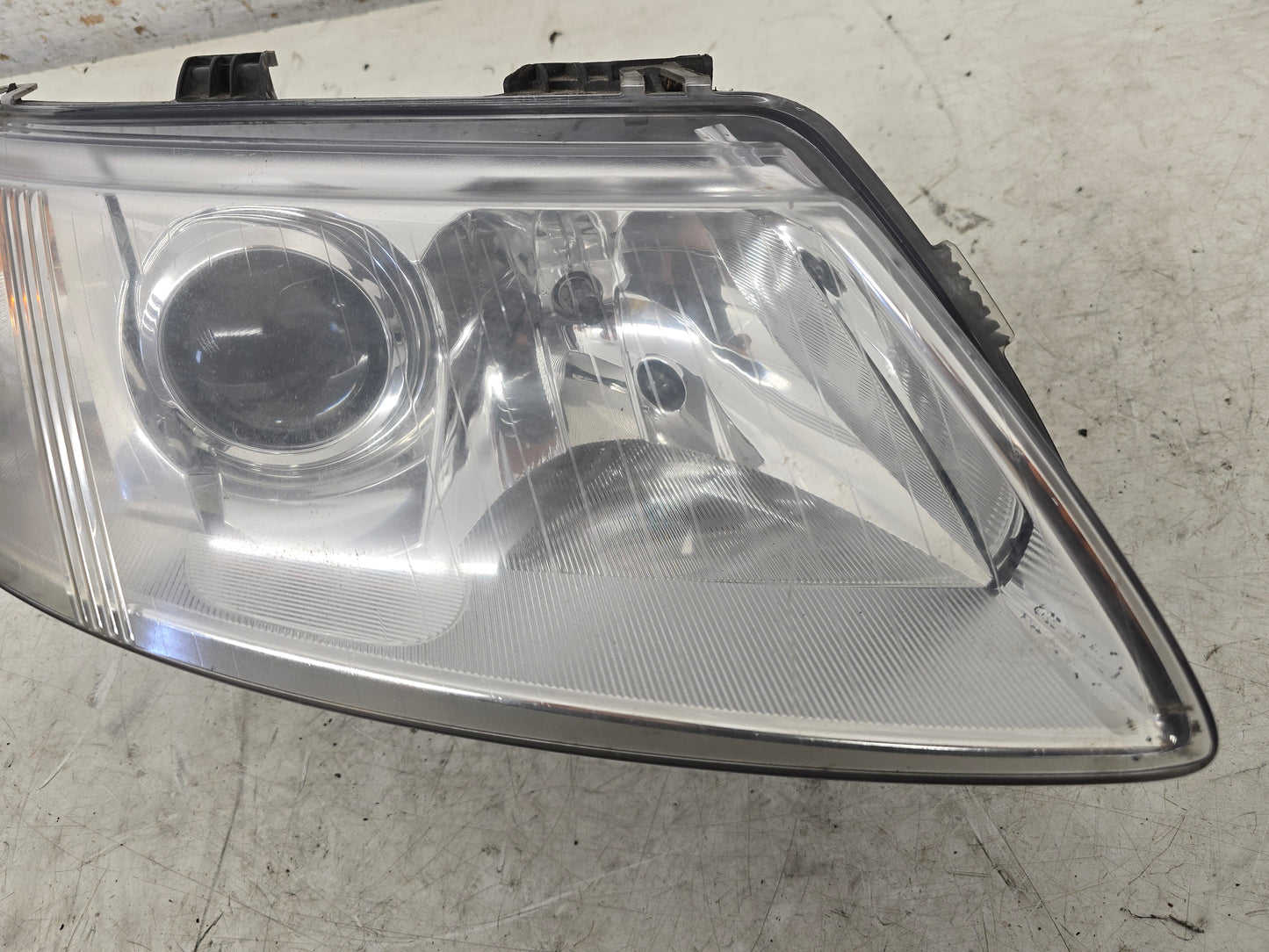2003-2007 Saab 9-3 YS3F Convertible Driver Side Headlight — Stock 9680