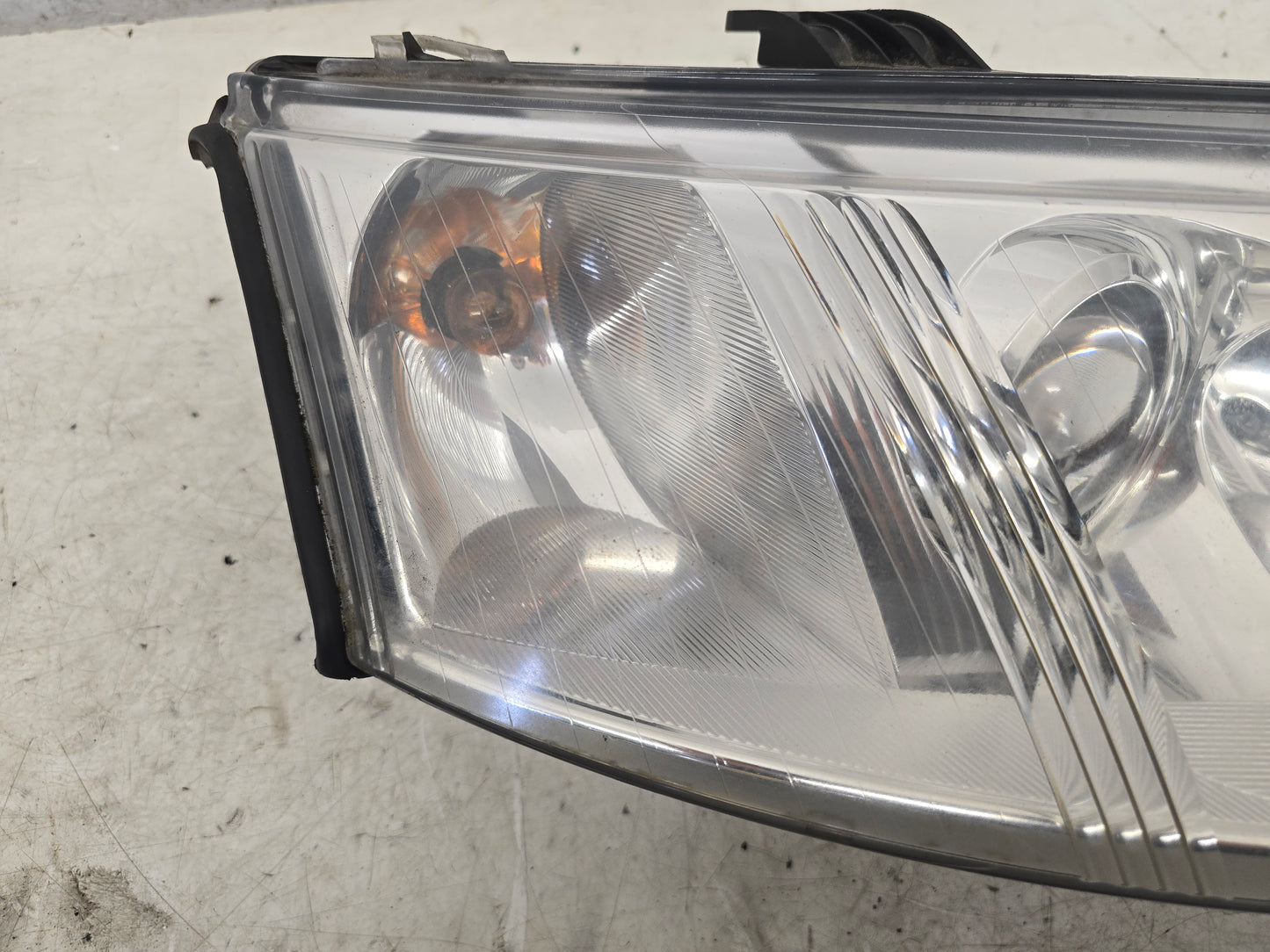 2003-2007 Saab 9-3 YS3F Convertible Driver Side Headlight — Stock 9680