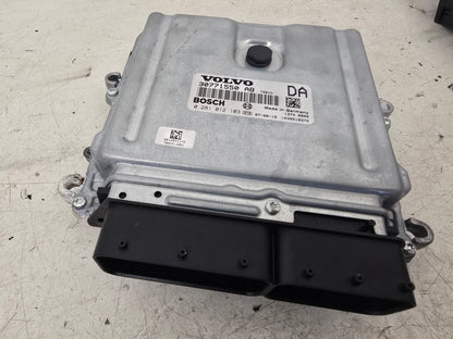 VOLVO C30 2006-2009 Engine ECU 30771550 AB — photo 3