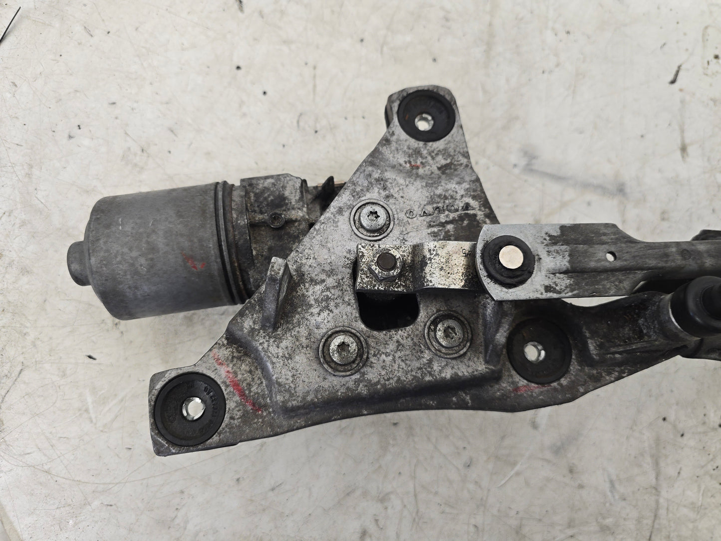 2004-2016 Volvo V50 C30 Front Wiper Motor & Mechanism 30699343