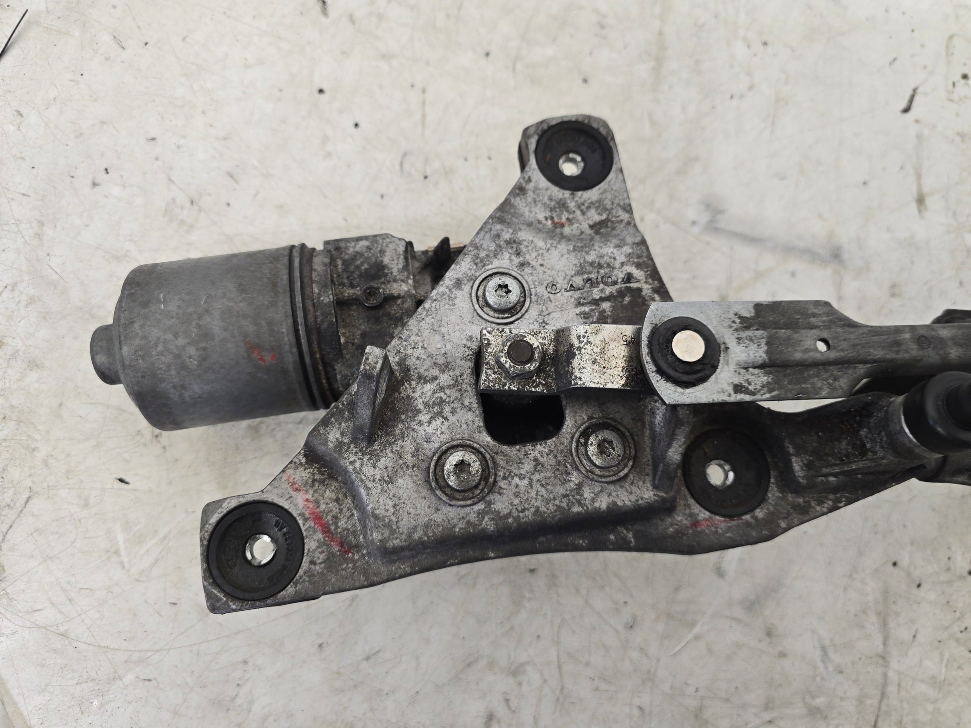 2004-2016 Volvo V50 C30 Front Wiper Motor & Mechanism 30699343