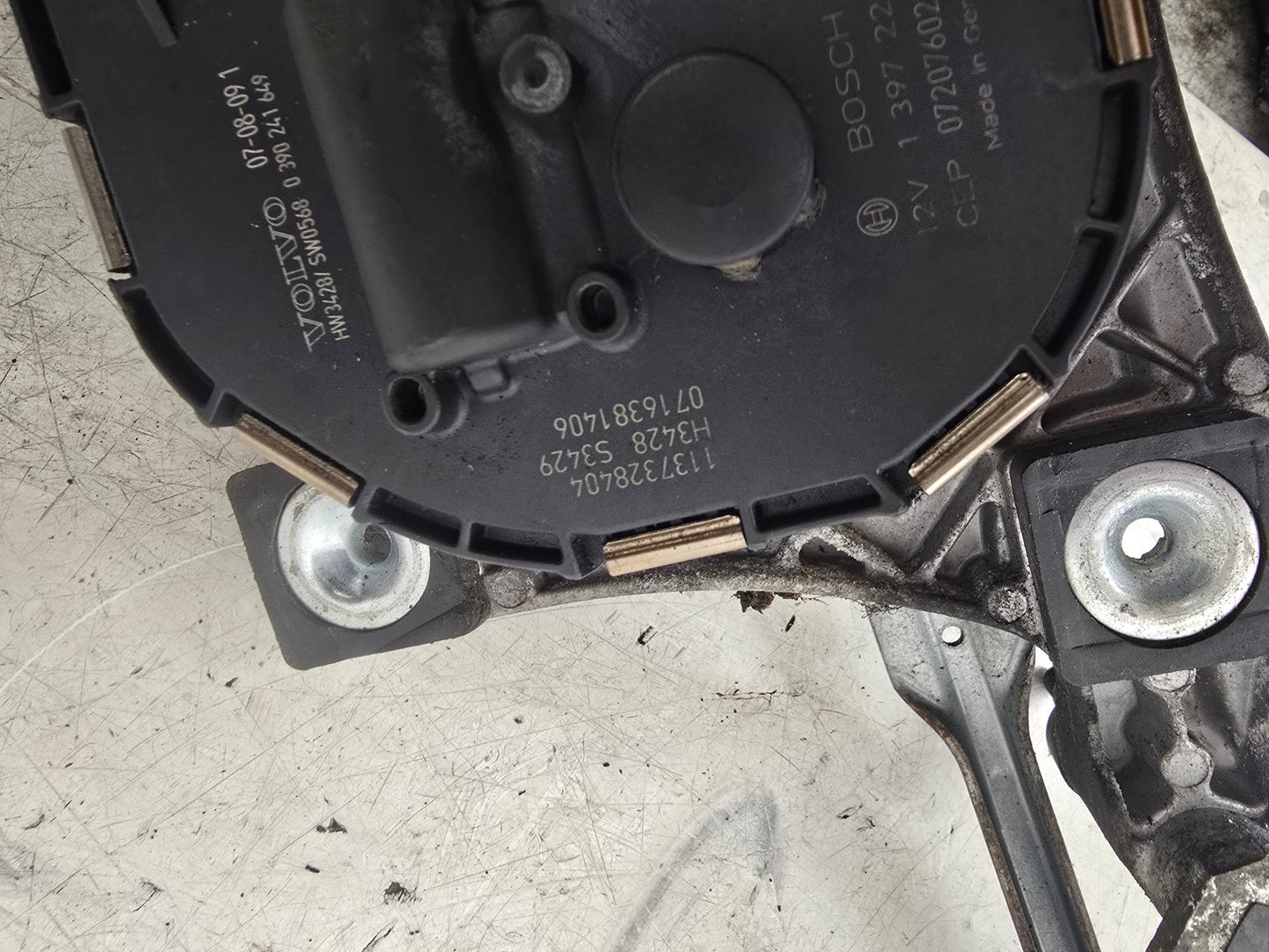 2004-2016 Volvo V50 C30 Front Wiper Motor & Mechanism 30699343