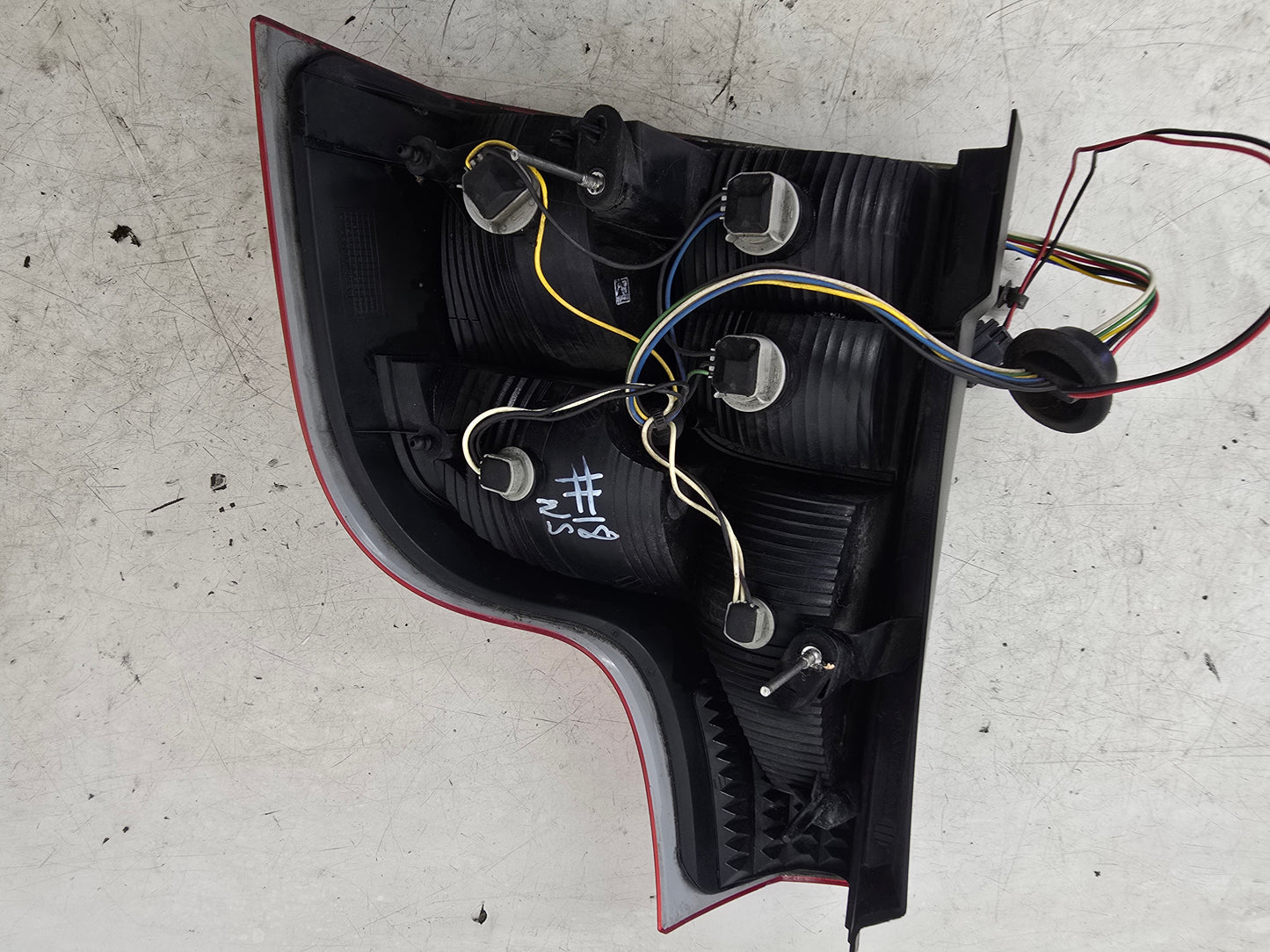 2002-2016 Volvo XC90 D5 Rear Left Passenger Light Assembly 30678989