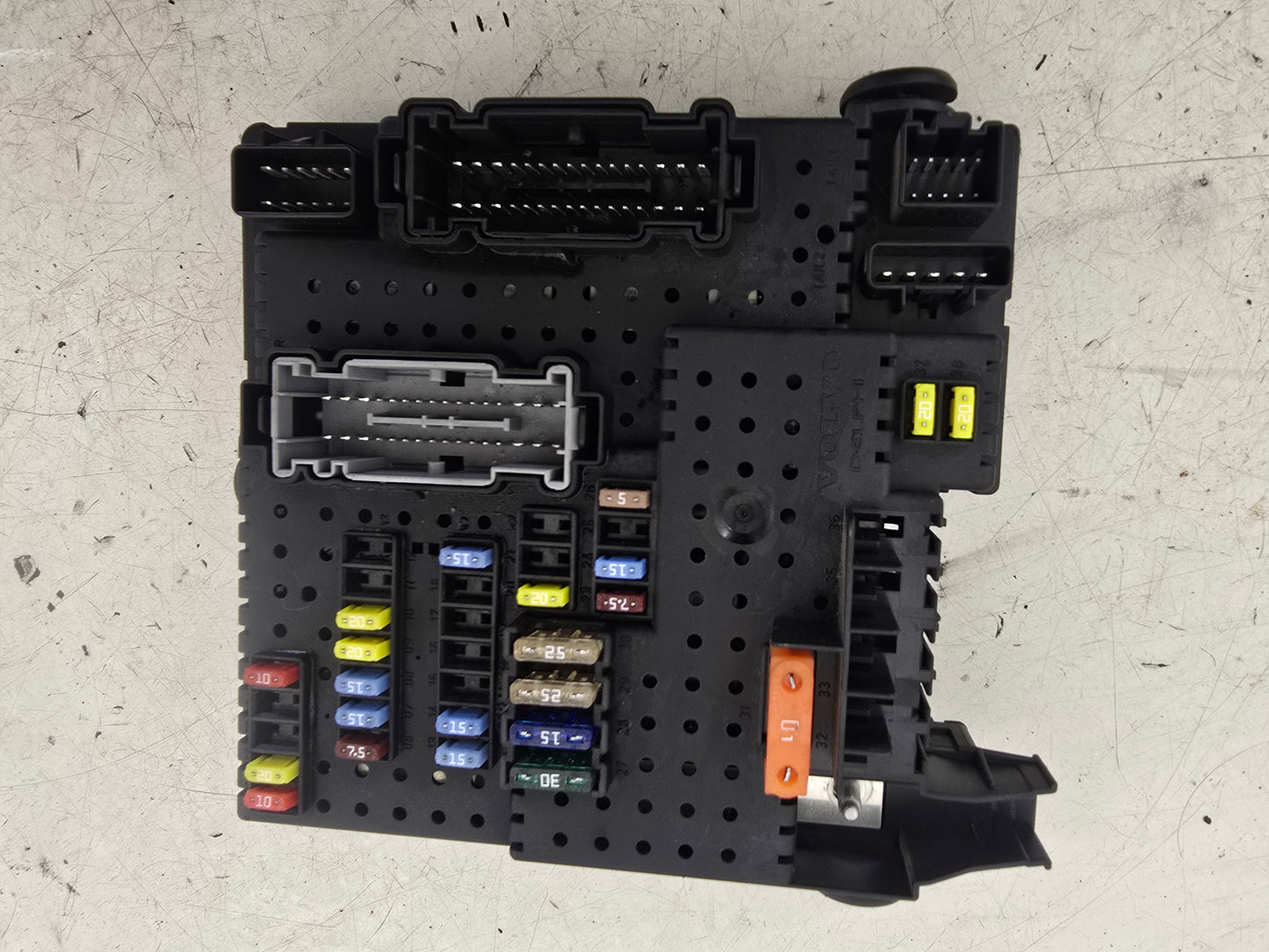 2003-2014 Volvo XC90 Rear Electronic Module REM 30786646