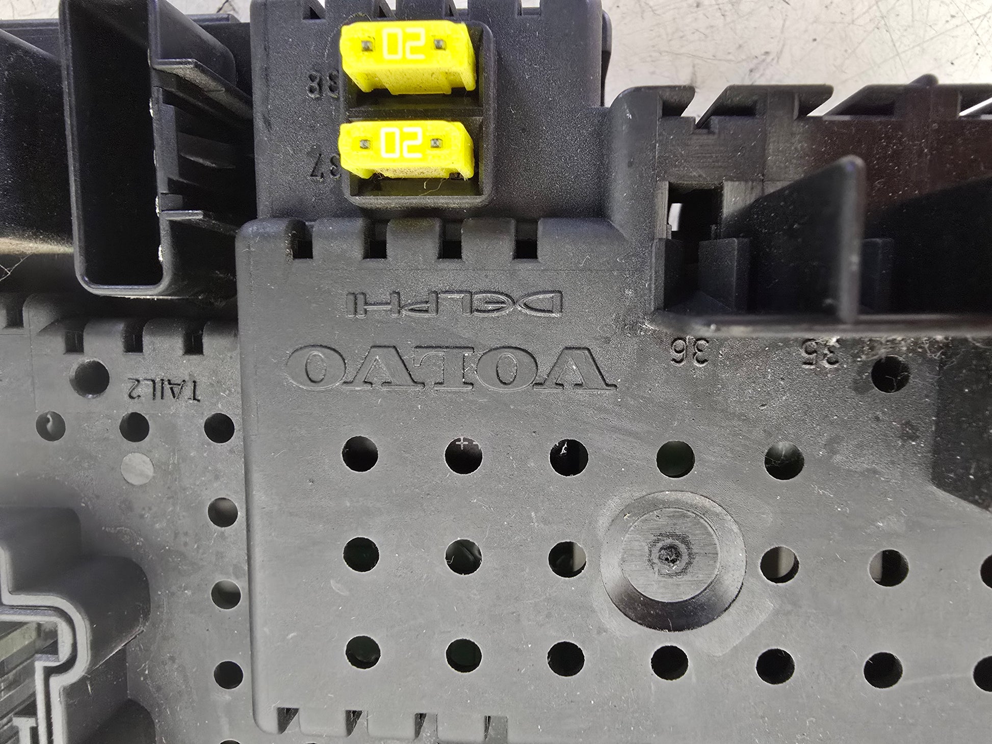 2003-2014 Volvo XC90 Rear Electronic Module REM 30786646