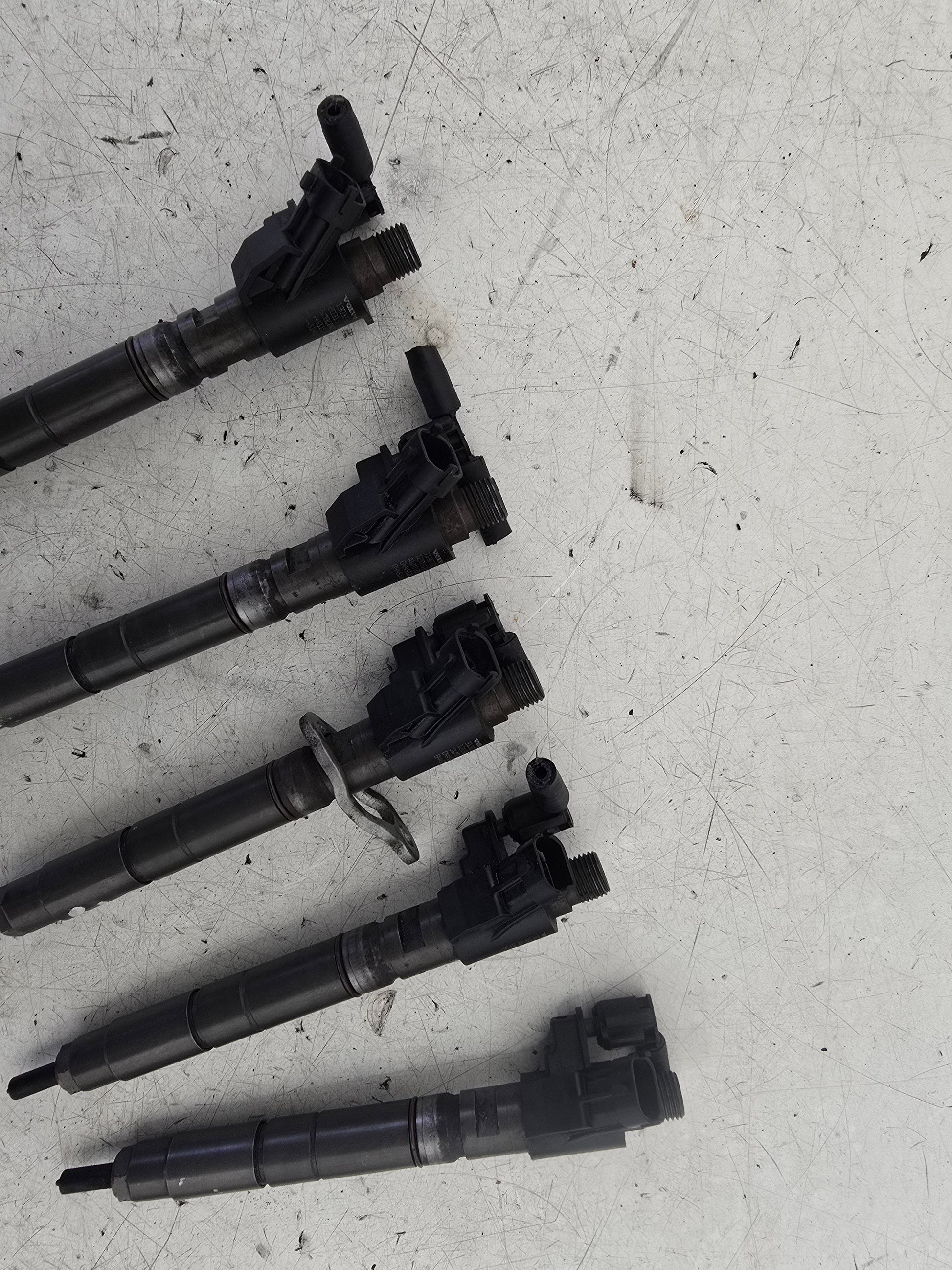 2012 Volvo V60 D3 Diesel Injectors Set 31303238 0445116046