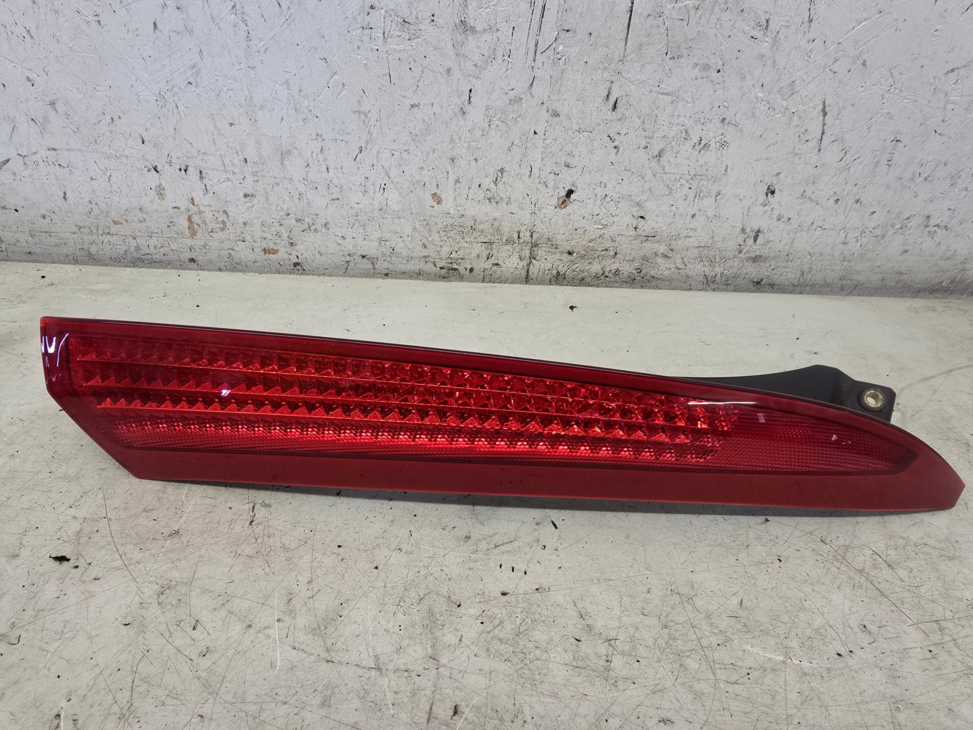 2002-2014 Volvo XC90 Right Rear Reflector Light 30698142