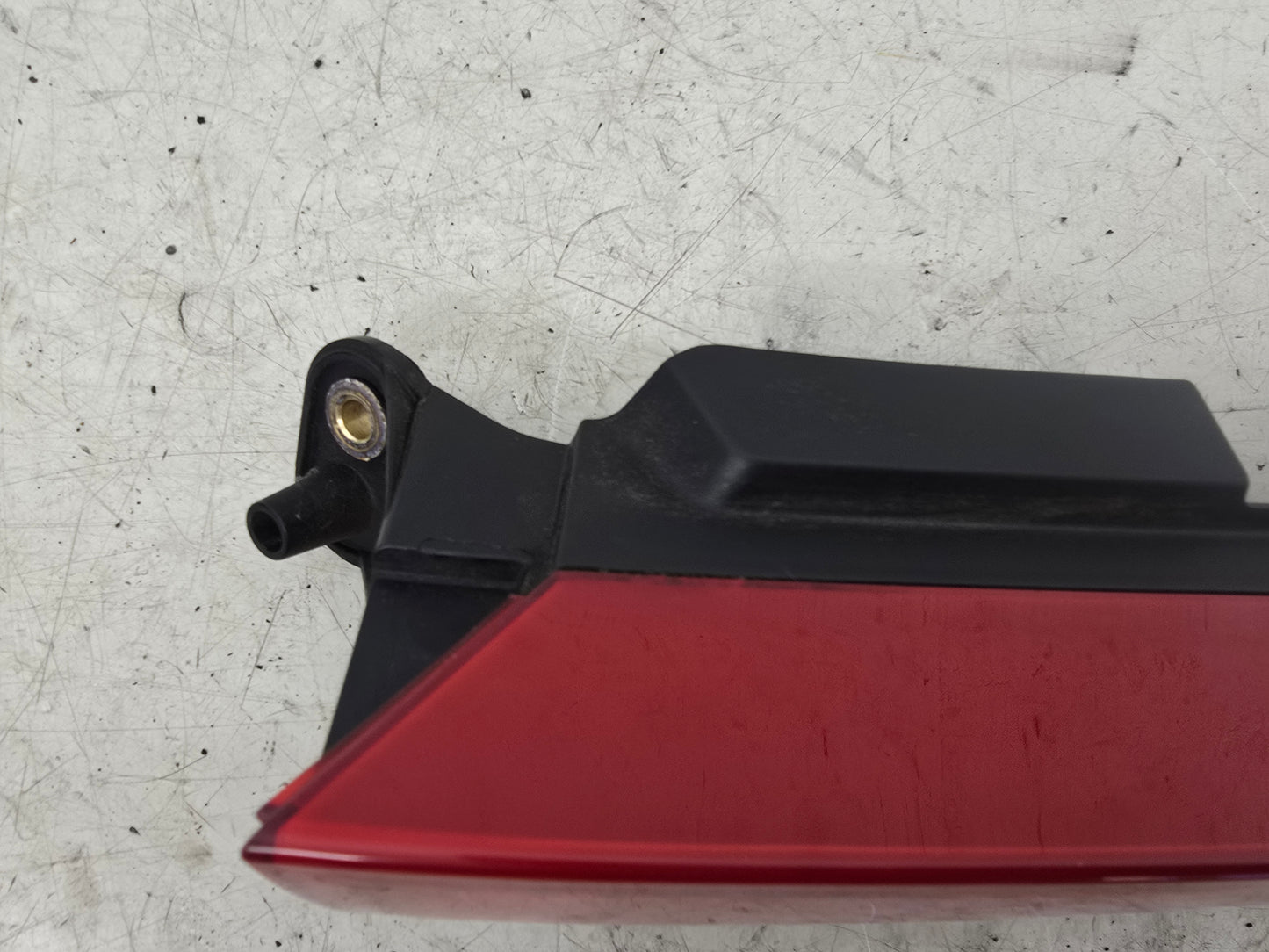 2002-2014 Volvo XC90 Right Rear Reflector Light 30698142