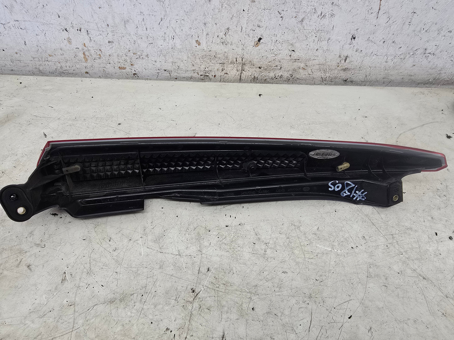 2002-2014 Volvo XC90 Right Rear Reflector Light 30698142