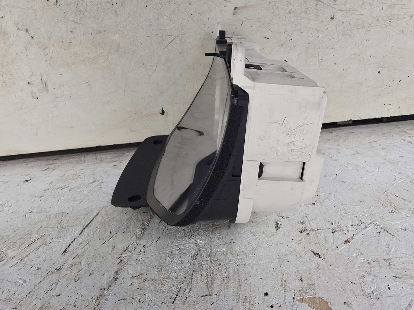 2011-2018 Volvo V60 D3 Instrument Cluster Speedo Clocks 31343330AA