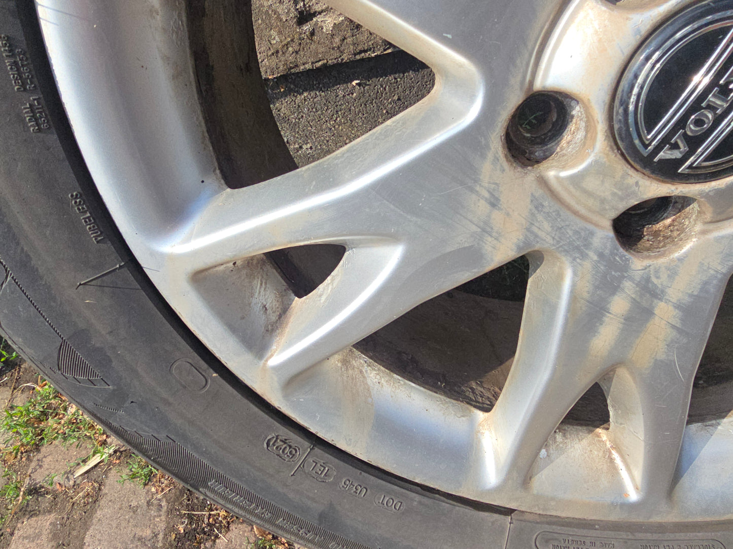2002-2014 Volvo XC90 18-Inch Atlantis Alloy Wheel 30748436
