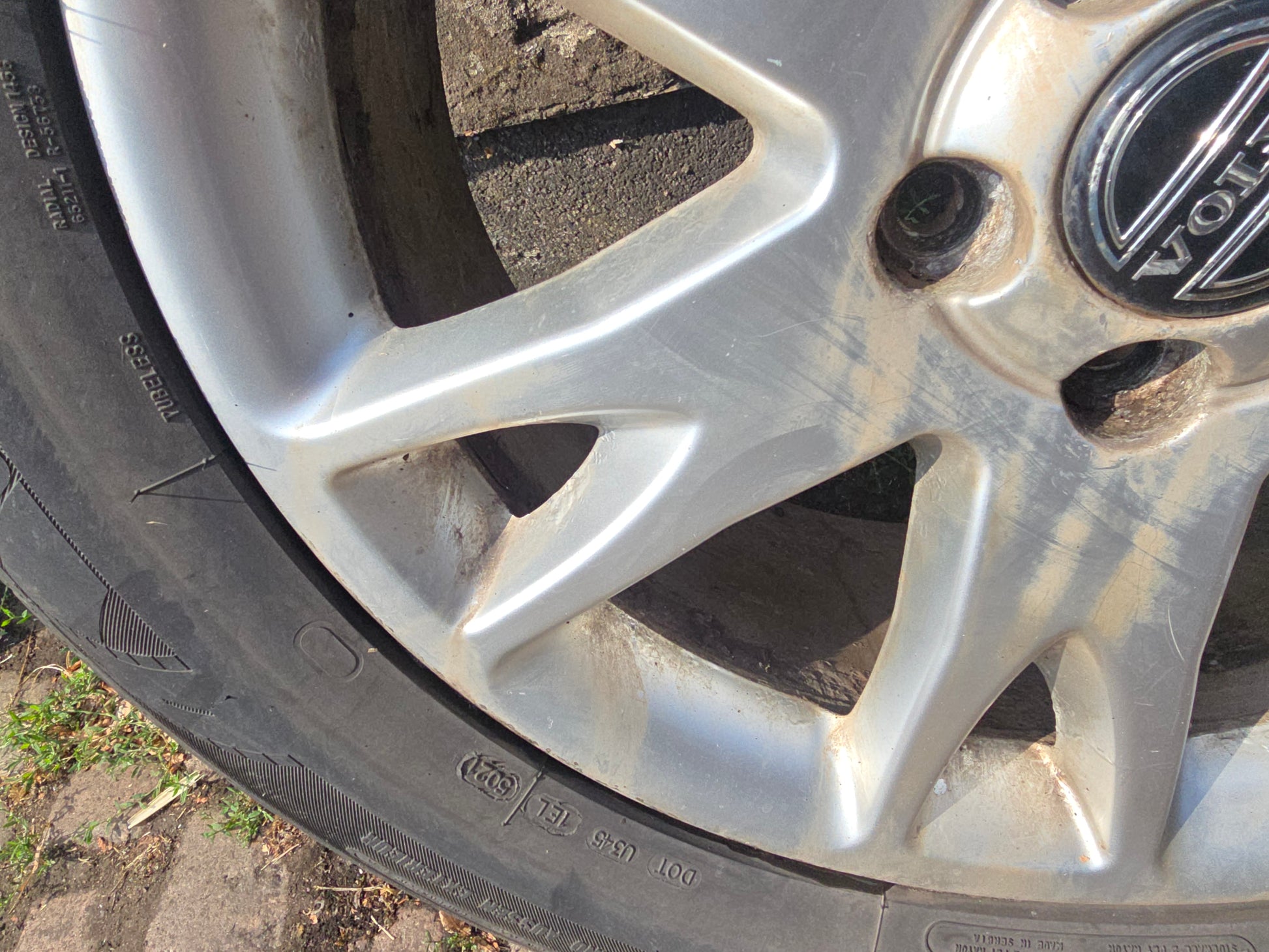 2002-2014 Volvo XC90 18-Inch Atlantis Alloy Wheel 30748436