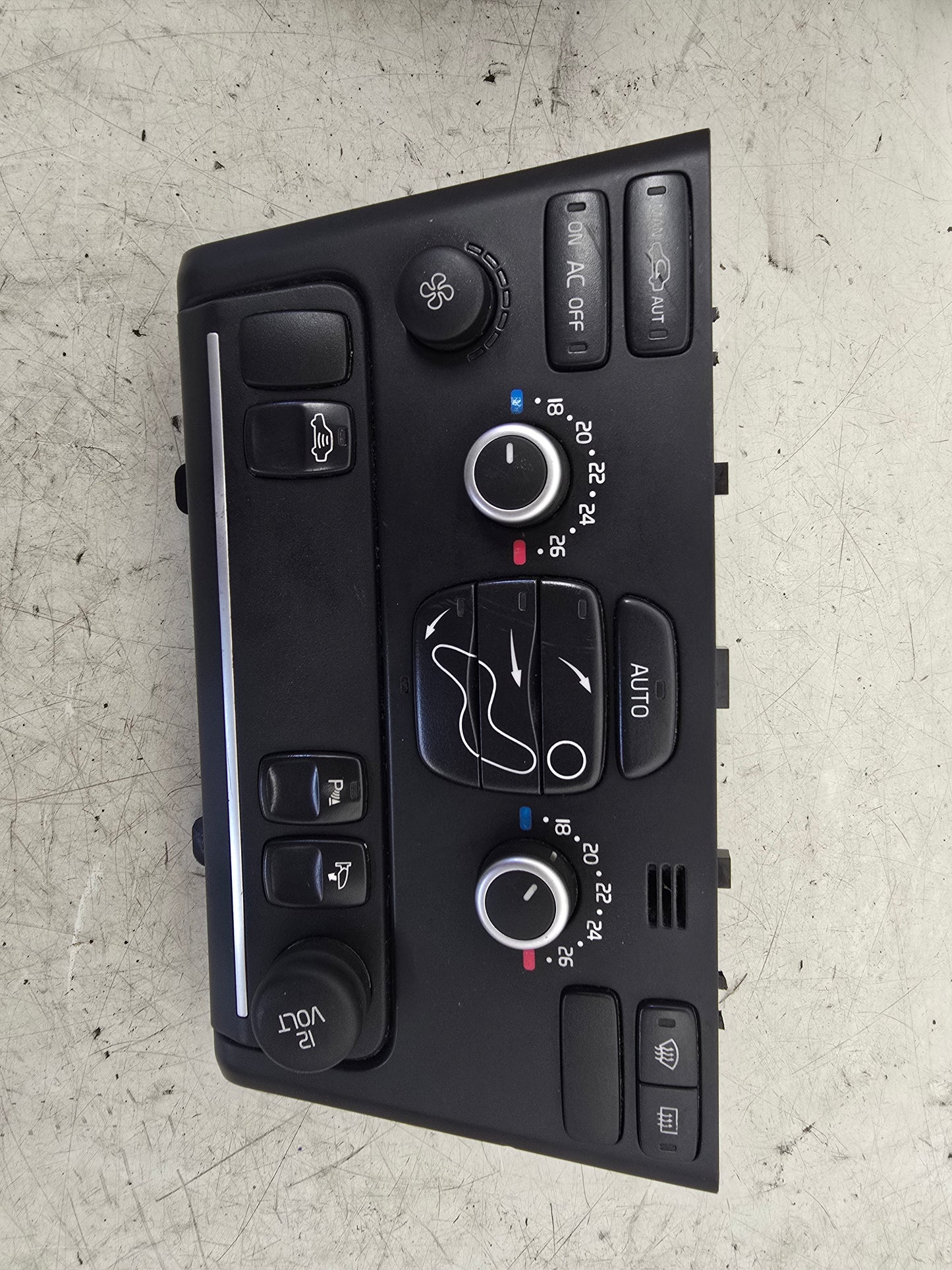 2003-2014 Volvo XC90 Heater Control Panel 30782329