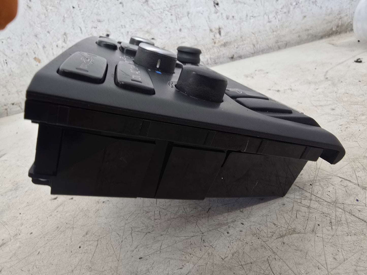 2003-2014 Volvo XC90 Heater Control Panel 30782329