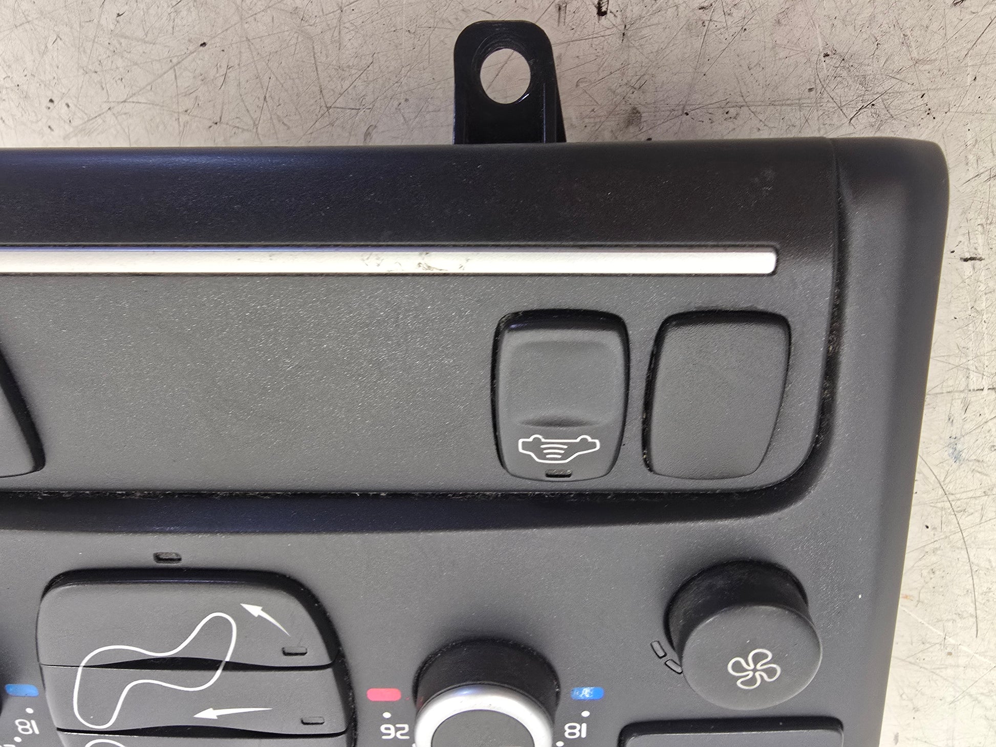 2003-2014 Volvo XC90 Heater Control Panel 30782329