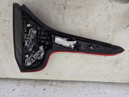 2006-2013 Volvo C30 Passenger Side Rear Tail Light 31213913