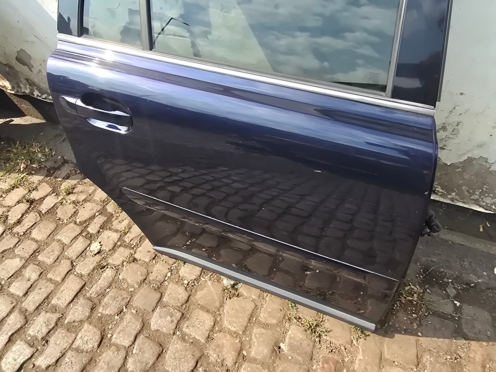2006-2013 Volvo XC90 D5 Rear Driver Side Door Blue 379256