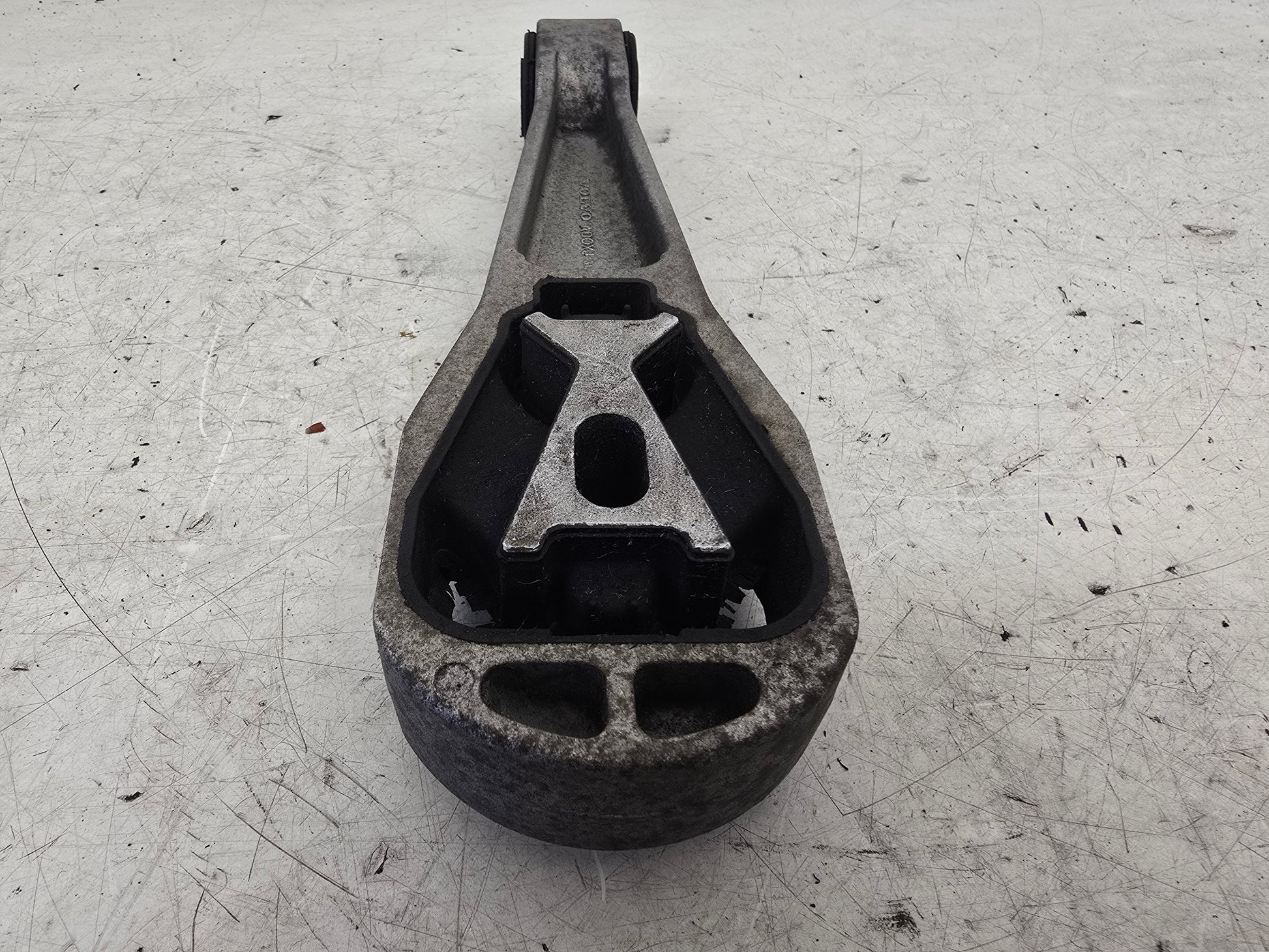 2015 Volvo V40 2.0 D2 Upper Right Engine Mount 31359642