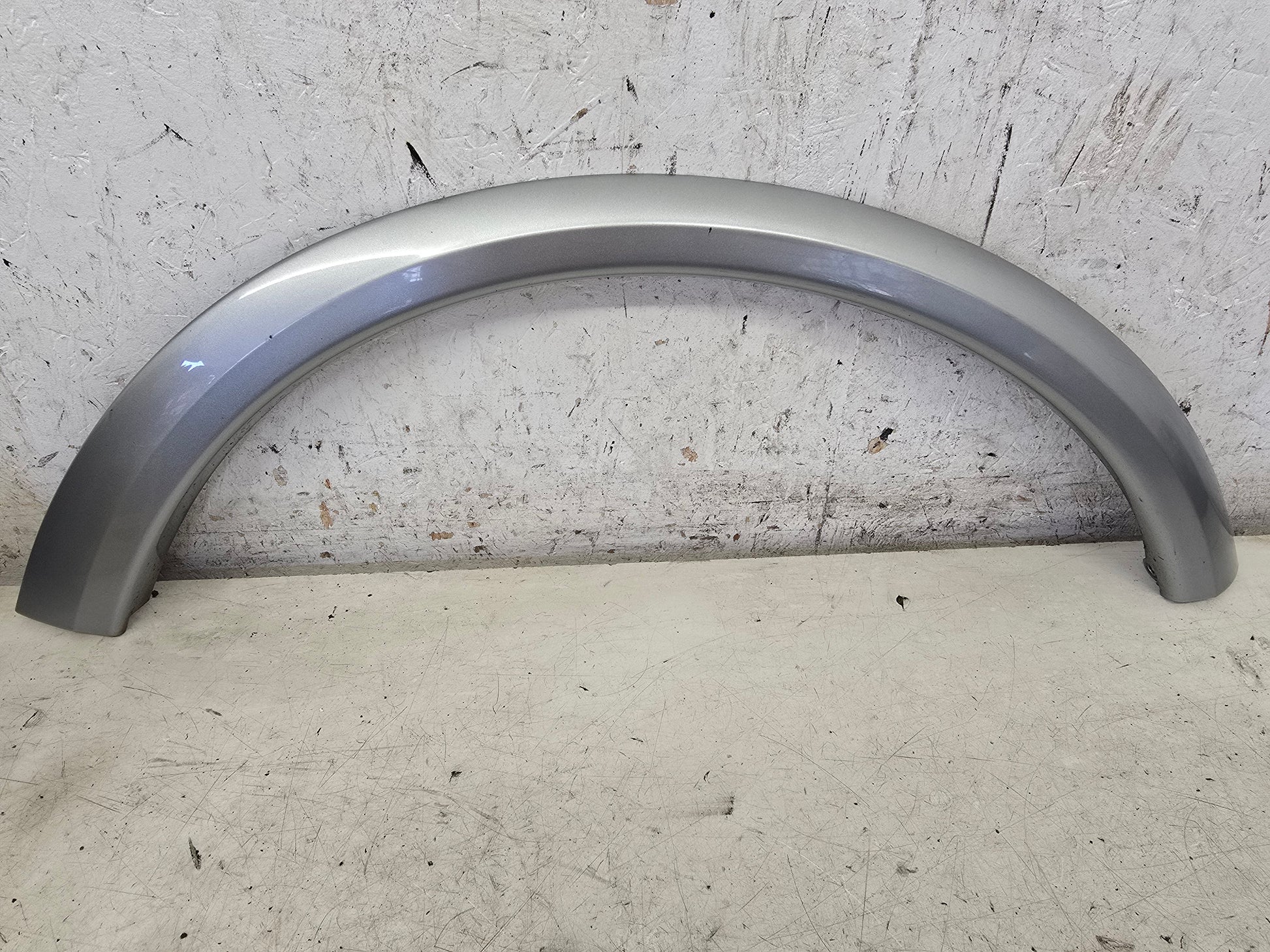 2007-2012 Volvo C30 Left Rear Wheel Arch Moulding 30779140