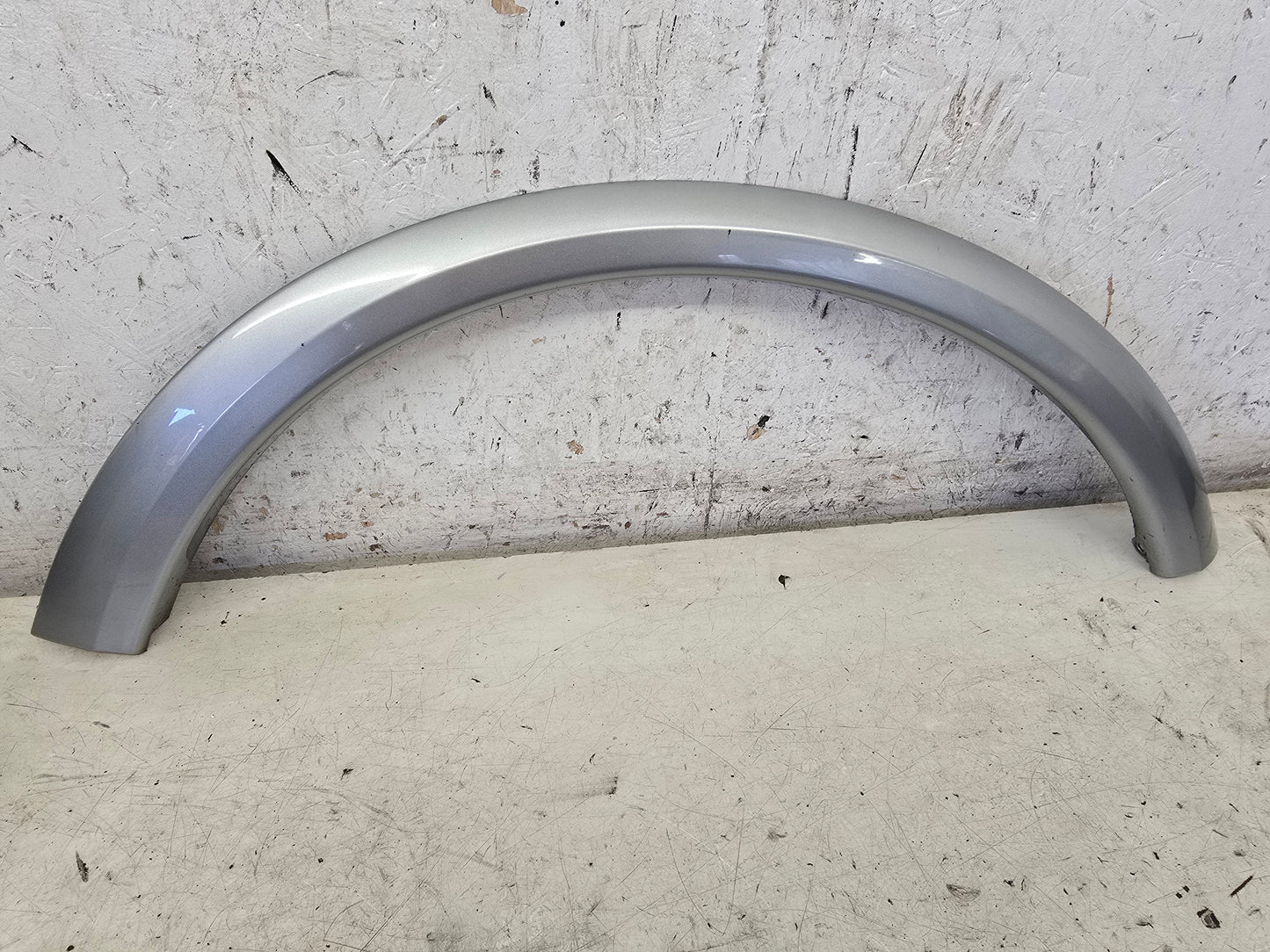 2007-2012 Volvo C30 Left Rear Wheel Arch Moulding 30779140