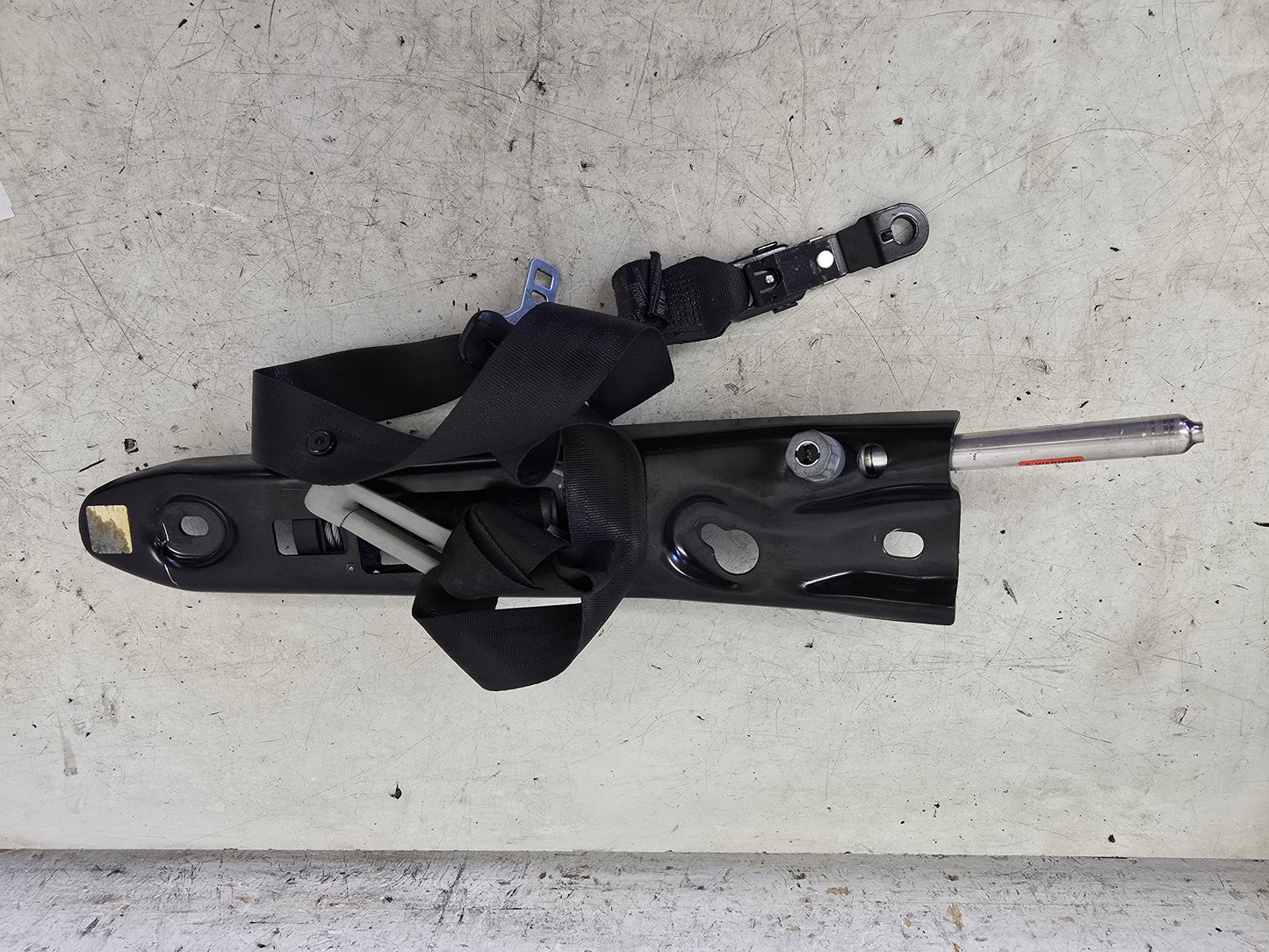 2002-2013 Volvo XC90 MK1 Front Left Passenger Seat Belt 30661912