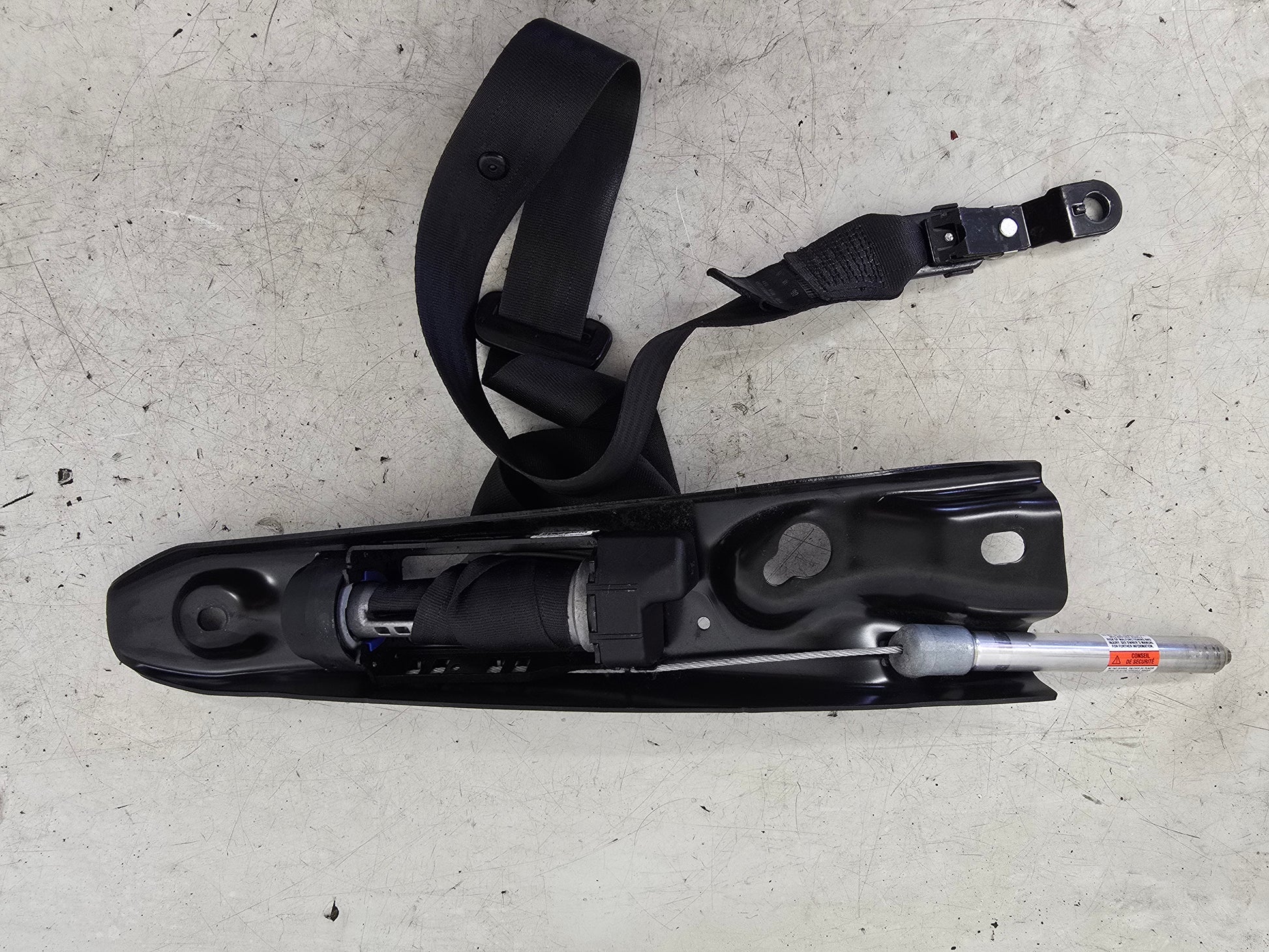 2002-2013 Volvo XC90 MK1 Front Left Passenger Seat Belt 30661912
