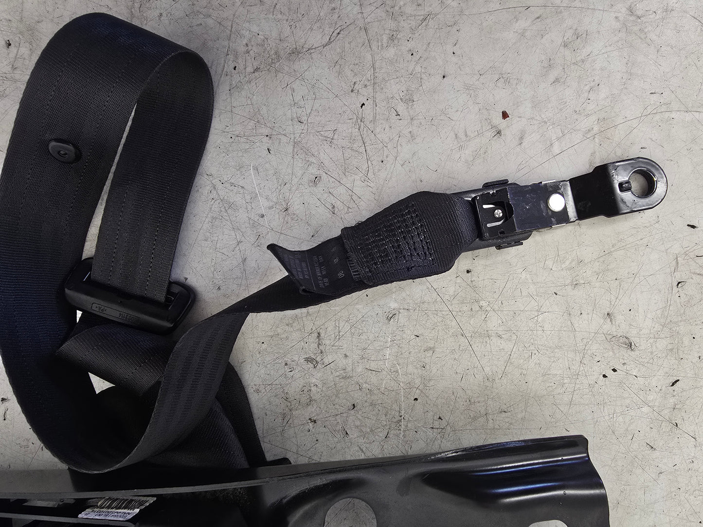 2002-2013 Volvo XC90 MK1 Front Left Passenger Seat Belt 30661912