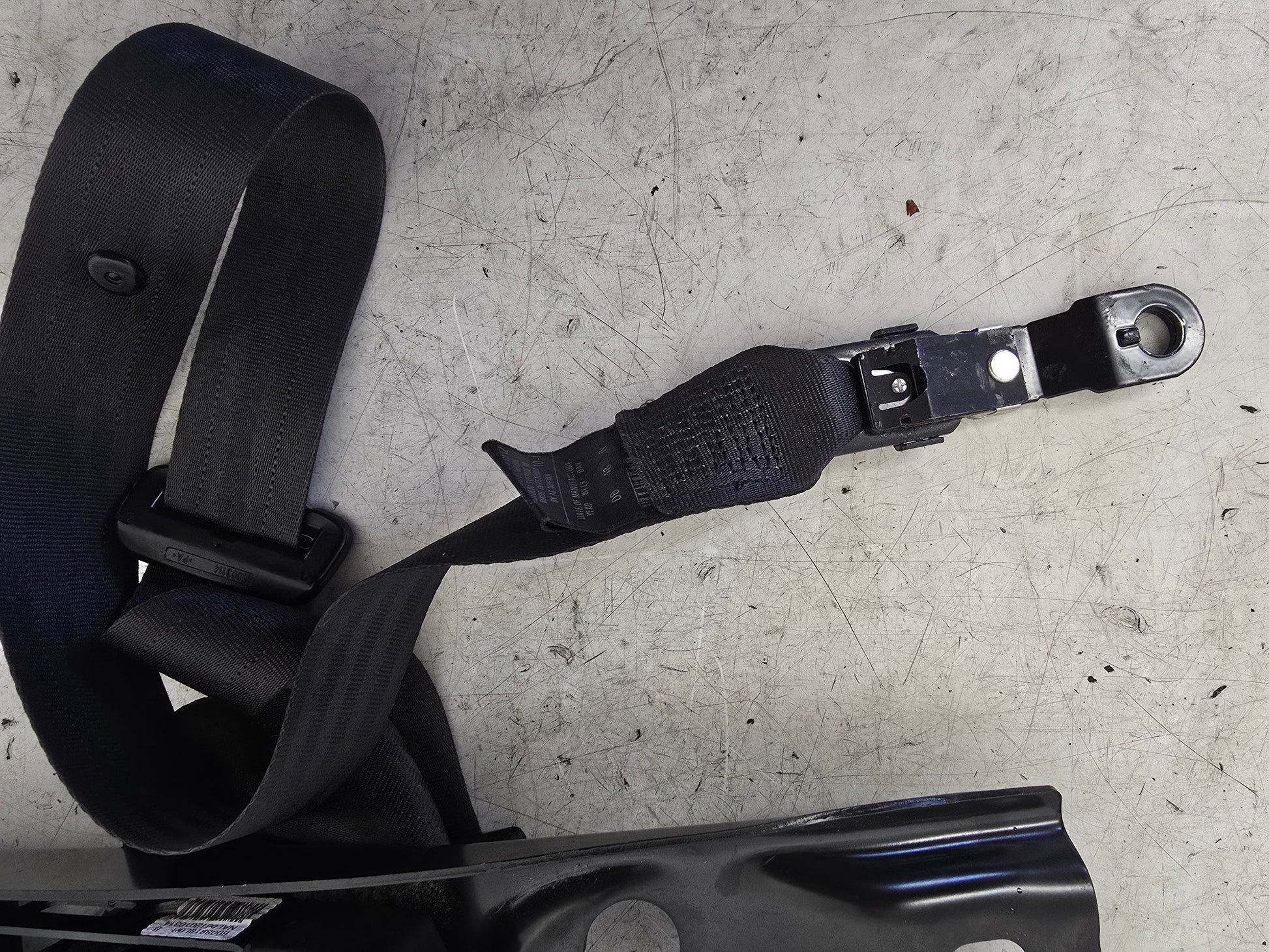 2002-2013 Volvo XC90 MK1 Front Left Passenger Seat Belt 30661912
