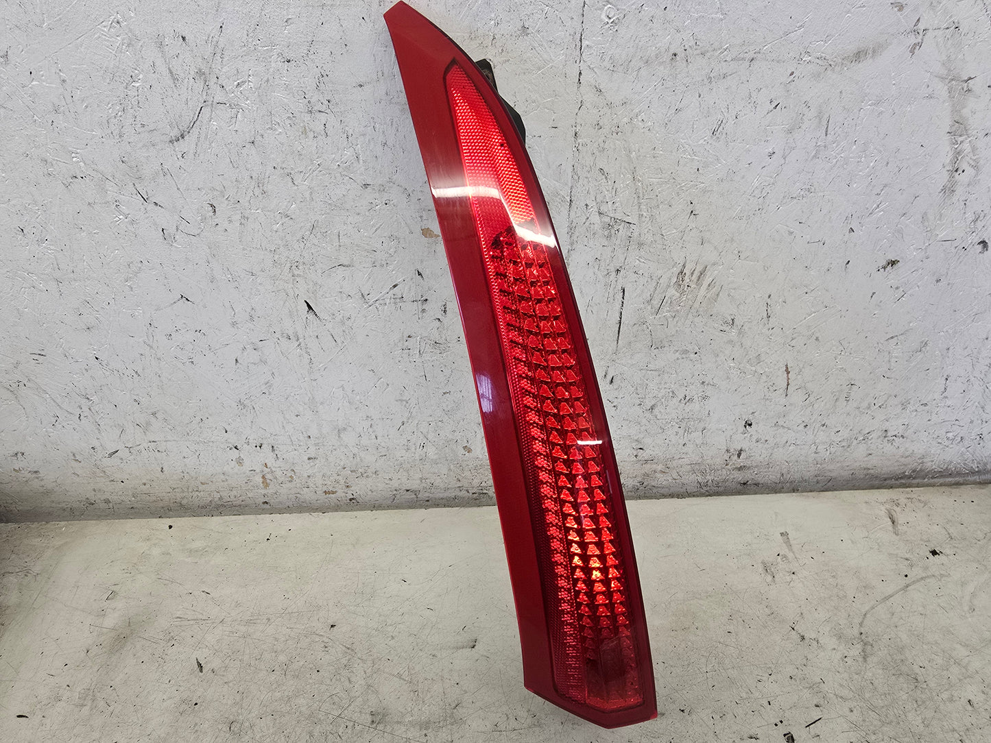 2002-2012 Volvo XC90 Left Rear Light 30698141